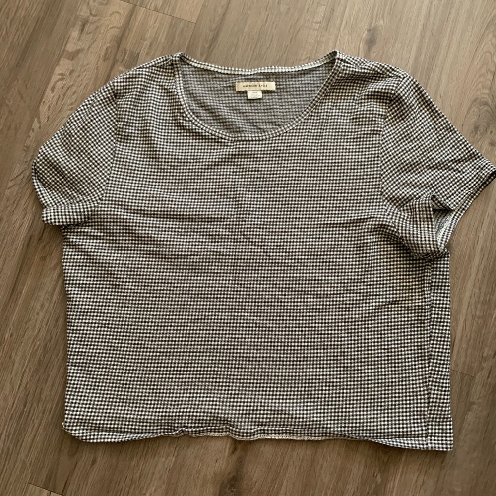 American Eagle plaid cropped t-shirt